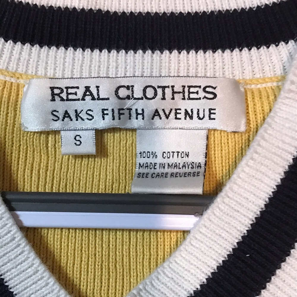 Sweater - Picture 3 of 3